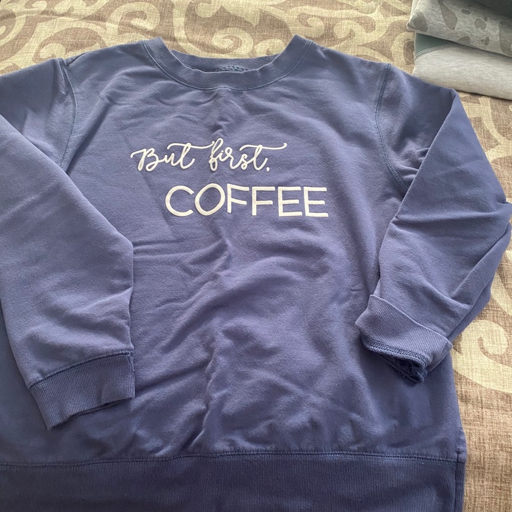 Sweatshirt
